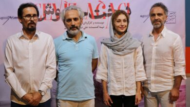 گزارش تصویری از اکران مردمی فیلم سینمایی «درخت خاموش» در مشهد گزارش تصویری از اکران مردمی فیلم سینمایی «درخت خاموش» در مشهد