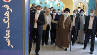 گزارش تصویری از بازدید رهبر معظم انقلاب از نمایشگاه کتاب گزارش تصویری از بازدید رهبر معظم انقلاب از نمایشگاه کتاب