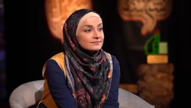 واکنش متفاوت خاله نرگس به توهین های اخیر به قرآن کریم واکنش متفاوت خاله نرگس به توهین های اخیر به قرآن کریم