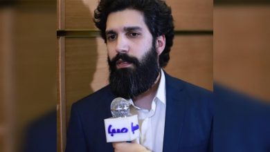 ارسطو خوش رزم برنده سیمرغ بهترین بازیگر نقش اصلی مرد در گفتگوی تصویری با صبا ارسطو خوش رزم برنده سیمرغ بهترین بازیگر نقش اصلی مرد در گفتگوی تصویری با صبا