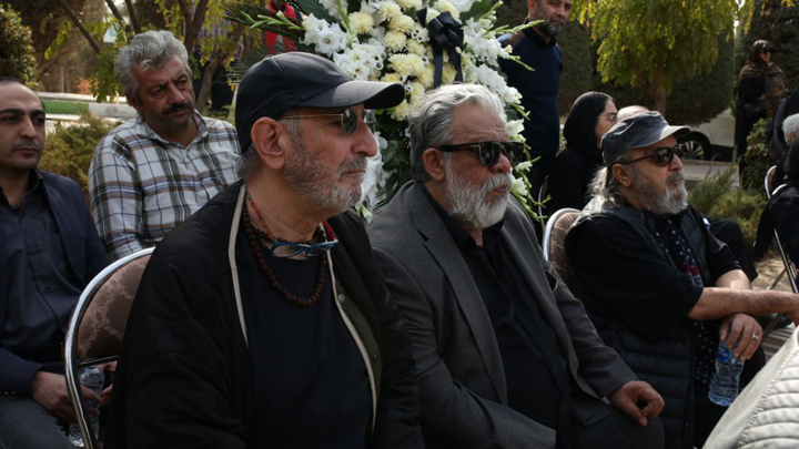 مراسم خاکسپاری زنده یاد «همایون ارشادی»